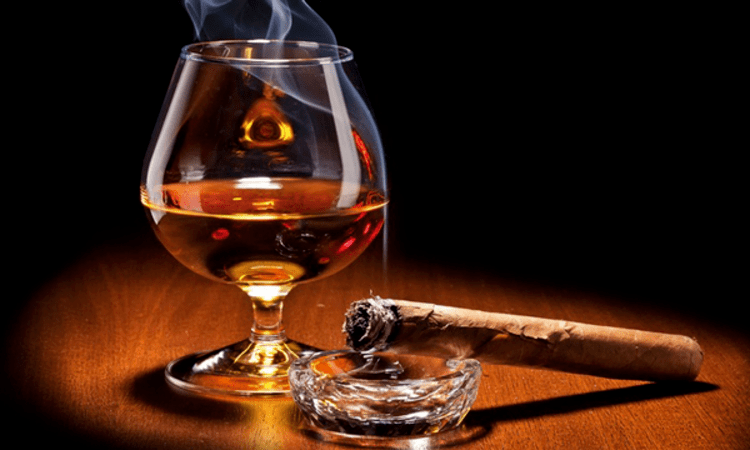 Các loại ly thường dùng để thưởng thức Cognac