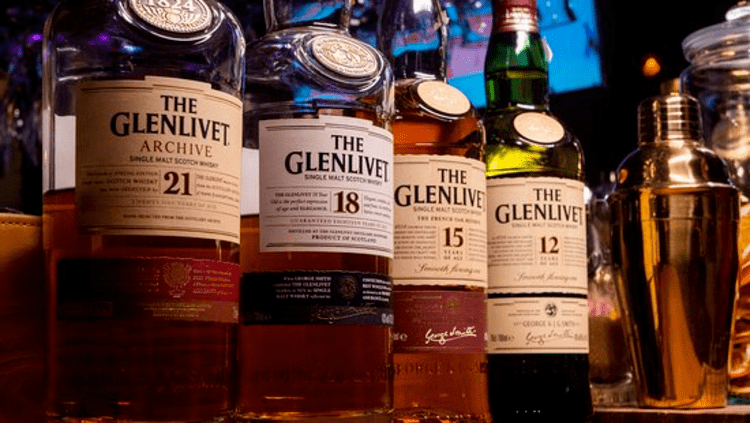 The Glenlivet - thương hiệu rượu Whisky đơn nổi tiếng với dòng sản phẩm cao cấp sang trọng