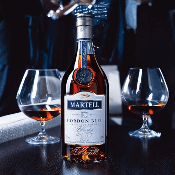 Thưởng thức rượu Cordon Bleu Martell