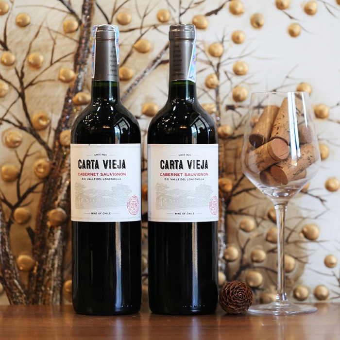Carta Vieja - Chai rượu Vang phù hợp cho những buổi tụ tập cùng bạn bè