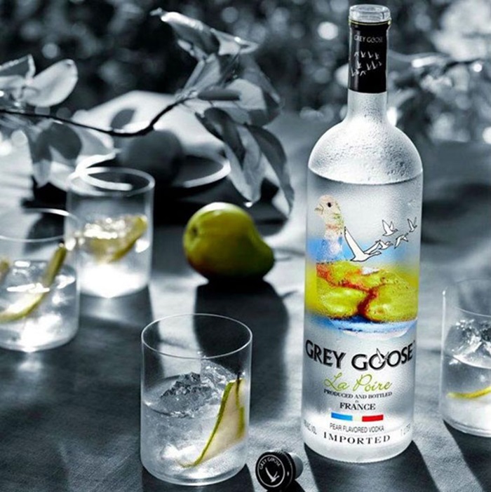  Grey Goose L’Orange Flavored Vodka với hương vị tinh khiết, êm ái 