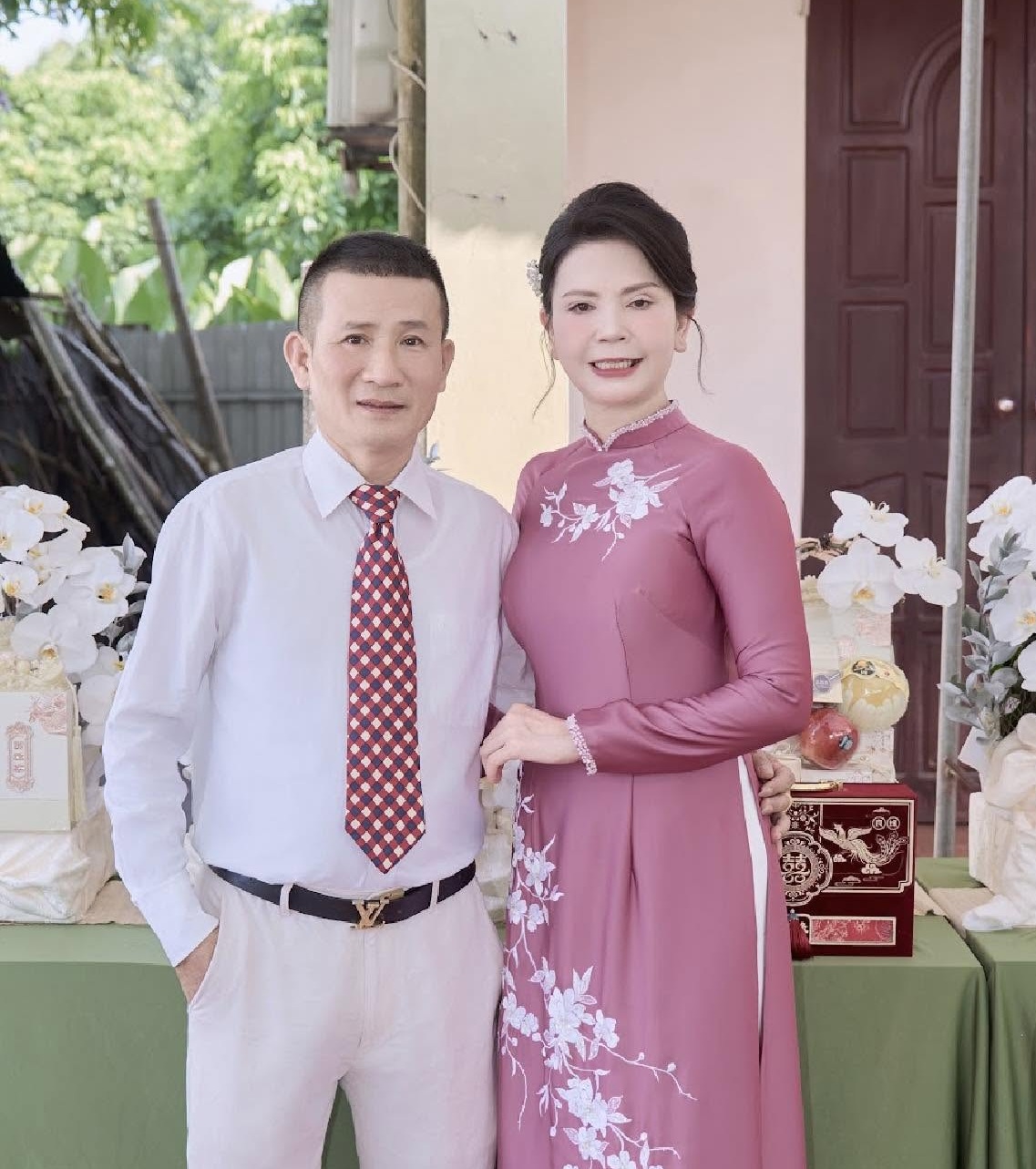 ong Quang Duc Minh va ba Nguyen Thi Ngan la nha sang lap va dong sang lap Ruou Duc Anh 1