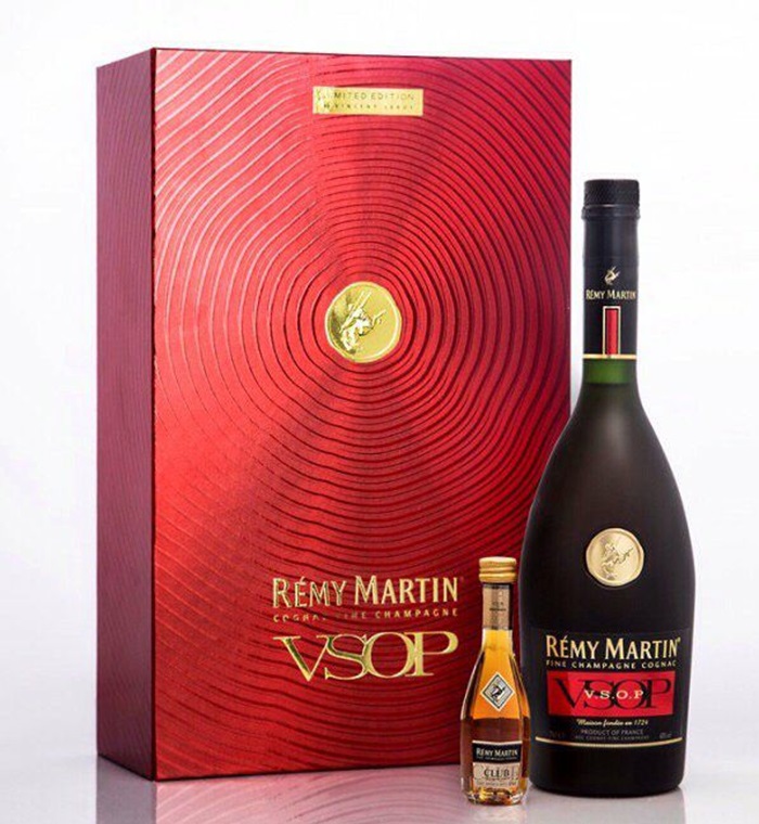 Rượu Remy Martin VSOP - một dòng Cognac cổ điển